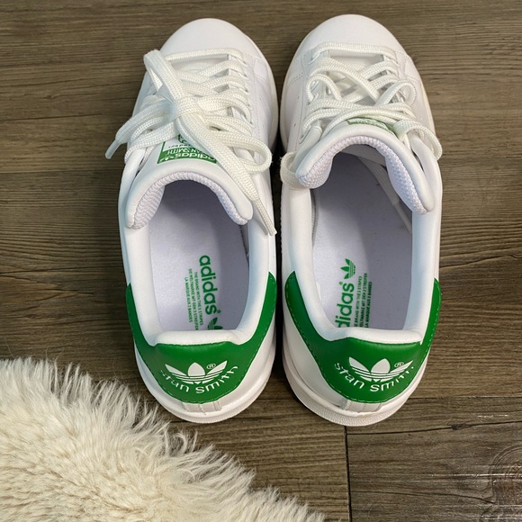 Adidas Sam Smith Sneakers Brand New - Picture 3 of 3